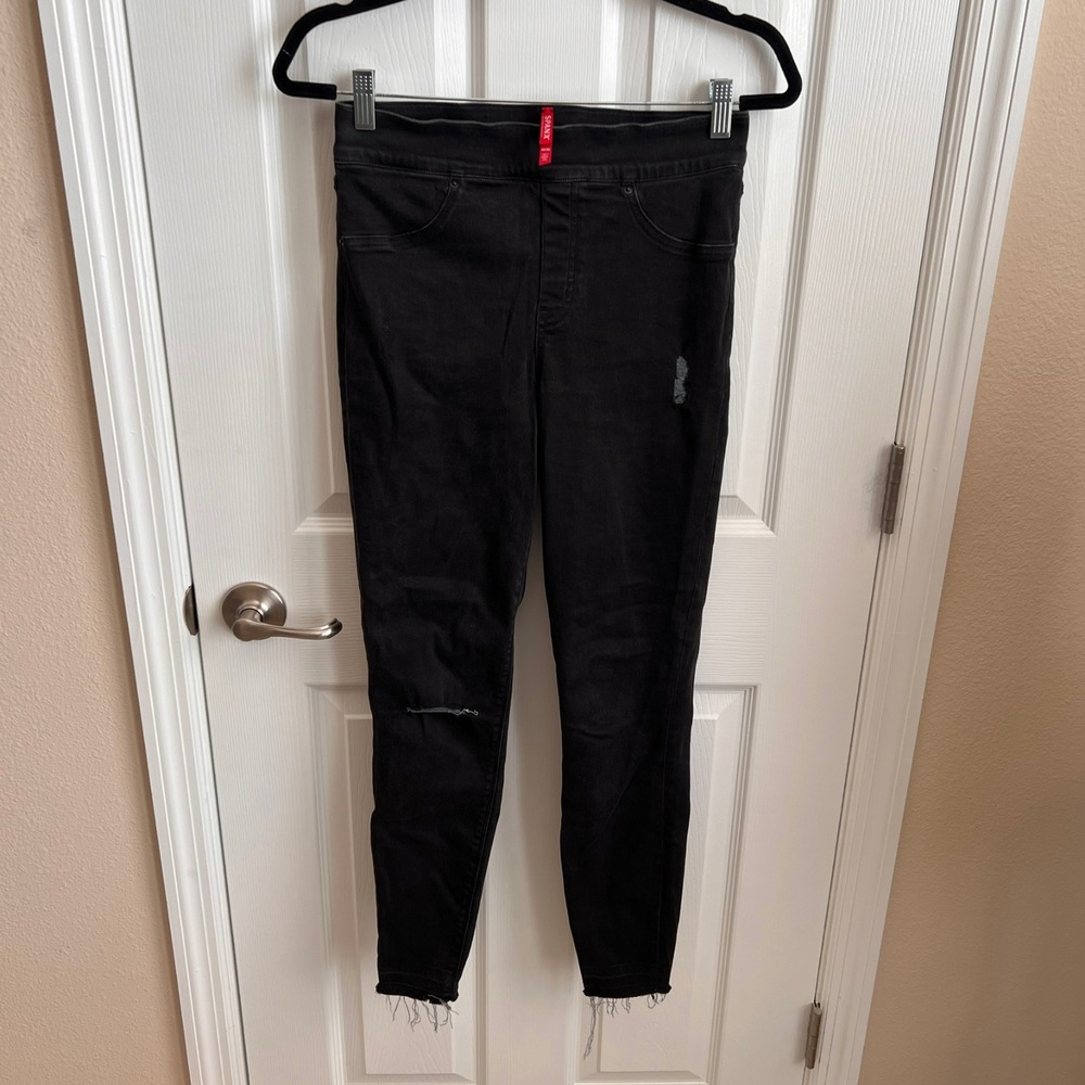 SPANX  Distressed Denim Pull On‎ Black Skinny Jeans Medium Frayed Hem